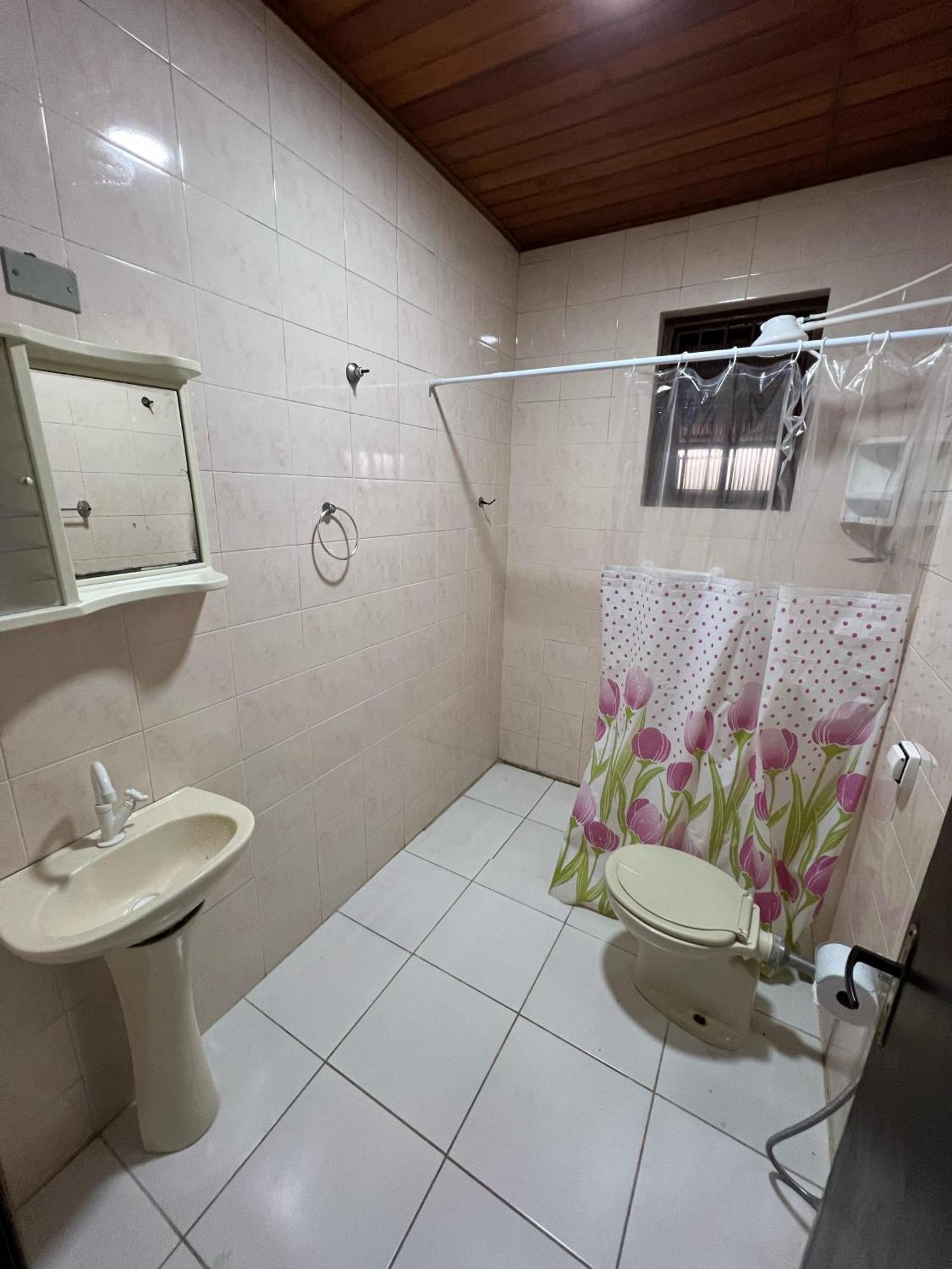 Casa A 250m Da Toninhas Casa de férias